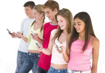 kids spending more time on mobile internet study