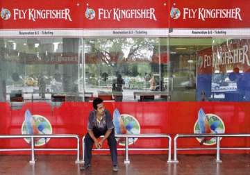 kingfisher airlines employees to meet management