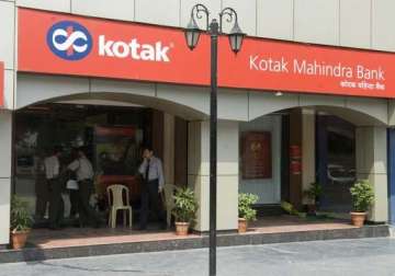 kotak mahindra bank q1 net up 43 at rs 403 cr on core income rise