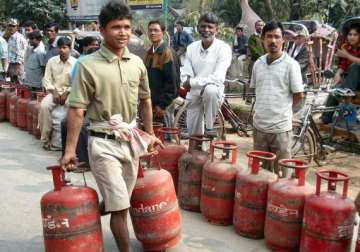 lpg subsidy to continue for all consumers