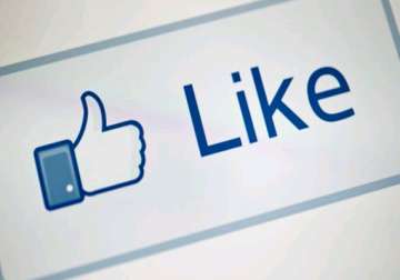 like it emotions can spread among facebook users