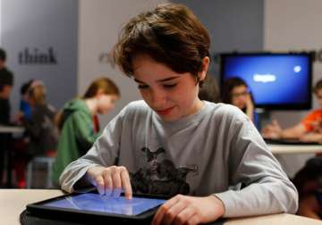 los angeles to give every student an ipad 30m order