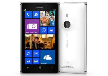 lumia 925 fails to impress nokia investors stock takes a dive