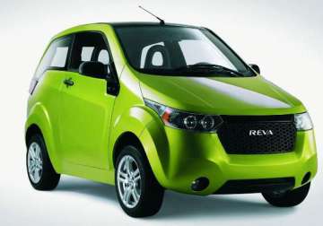 mahindra reva to show formula e electric sports cars at auto expo