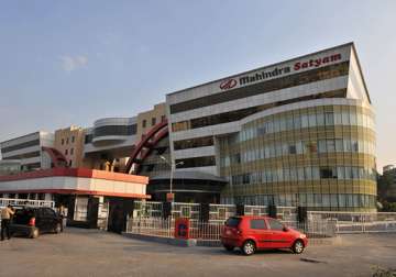 mahindra satyam claims rs 275 crore damages from previous management