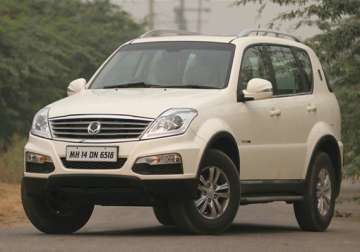 mahindra s luxury suv ssangyong rexton rx6 launched in india for rs 19.96 lakh