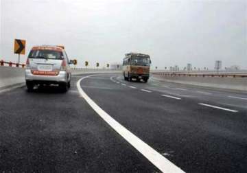 malaysian firm wants to build agra lucknow expressway