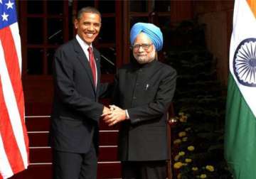 manmohan singh invites us companies to invest in india