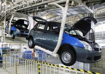 maruti cuts production of petrol cars including the best selling alto due to low sales