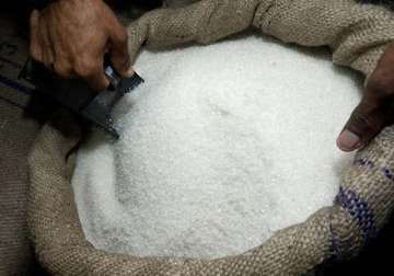 medium sugar prices fall on stockists selling