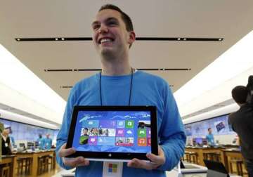 microsoft sells 40 million windows 8 copies in the first month
