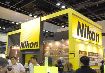 nikon eyes 6 pc of global sales from india by 2014