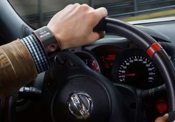 nissan launches nismo smartwatch for drivers