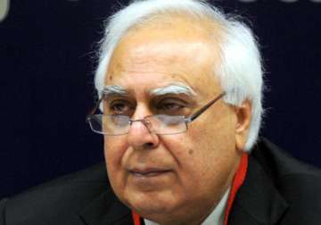 no penalty on telcos till reasonable procedure evolved kapil sibal