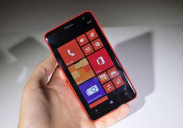 nokia s biggest smartphone lumia 625 on pre order for rs 19 499