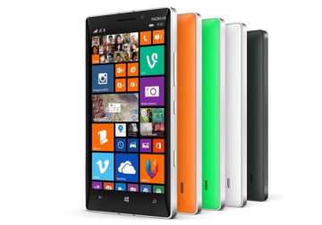 nokia unveils lumia 930 plus midrange lumias 630 and 635