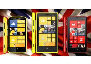 nokia launches lumia 920 and 820 in india 620 coming soon