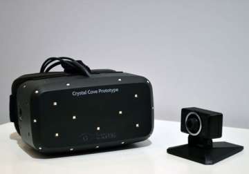 oculus rift crystal cove voted best ces 2014 gadget