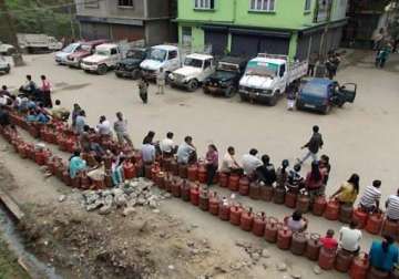 oil companies warn of severe lpg crisis