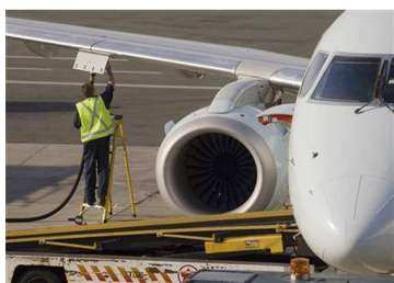 oil companies cut jet fuel prices by 2 percent