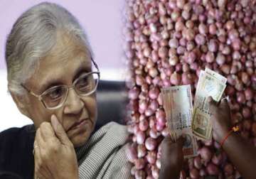 onion prices to stabilise in 10 days dikshit