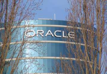 oracle unveils faster database server for indian enterprises