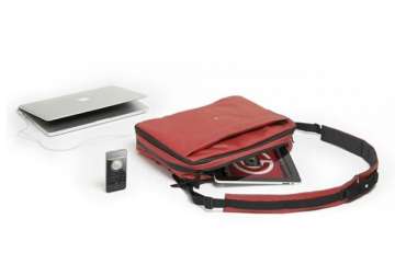 phorce smart bag charges your gadgets on the go