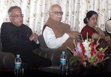 pranab mukherjee holds meeting with bjp leaders ahead of budget session