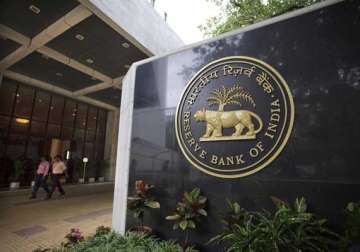 rbi allows banks to hawk multiple insurance products