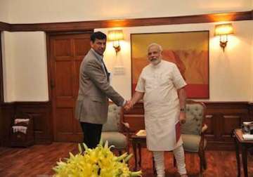 rbi governor rajan meets narendra modi