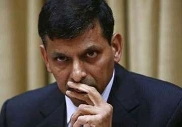 rbi governor raghuram rajan warns of another market crash