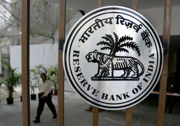 rbi raises 3.3 billion in biggest ever bond auction