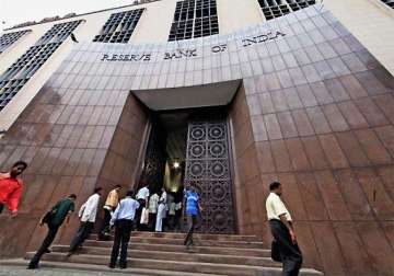 rbi takes steps to ease liquidity to buy rs 8 000 cr bonds