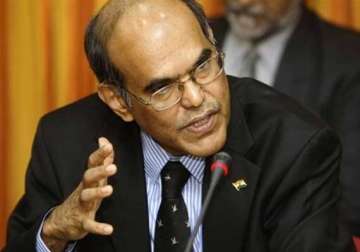 rbi governor d subbarao appears in delhi court in 2g case