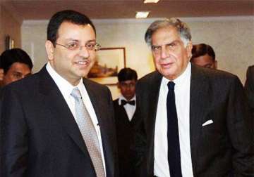 ratan tata welcomes cyrus mistry at tata nagar