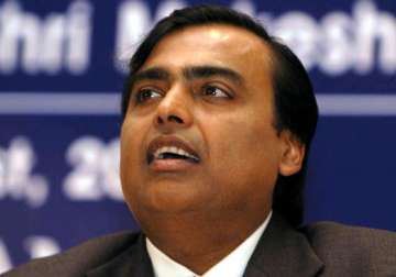 reliance industries sees net profit of rs.21 984 crore in 2013 14