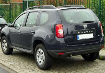 renault to iintroduce limited edition duster at rs 9.9 lakh