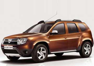 renault duster launched in kerala plans for 30 000 car sales in 2012