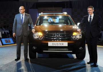 renault launches duster priced between rs 7.19 11.29 lakh