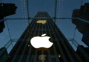 report says apple smartwatch to come this fall