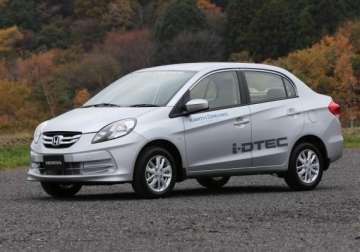 review honda s new diesel car amaze