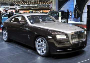 rolls royce wraith launched priced at rs 4.6 cr