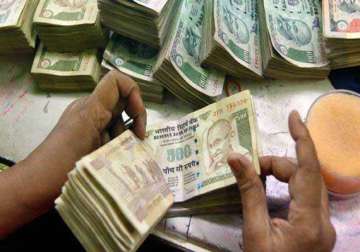 rupee depreciates further by 28 paise to 61.83 against dollar