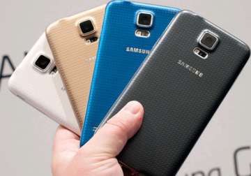 samsung galaxy s5 mini launched with fingerprint and heart rate sensor