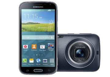samsung galaxy k zoom now available for rs 29 999