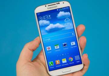 samsung galaxy s5 may include an eye scanner qhd display report