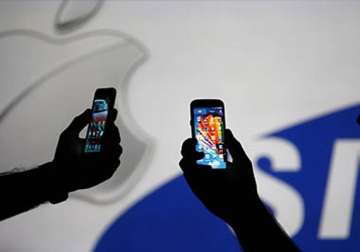 samsung says it owes apple only 52 million