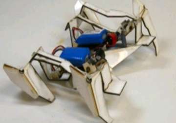 scientists make cheap fast self assembling robots