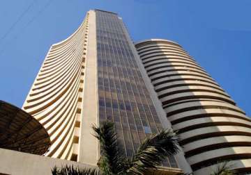 sensex at 1 week high rises 128 points ahead of infosys earnings