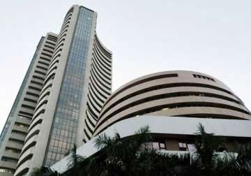 sensex up 290 points to end above 19k mark